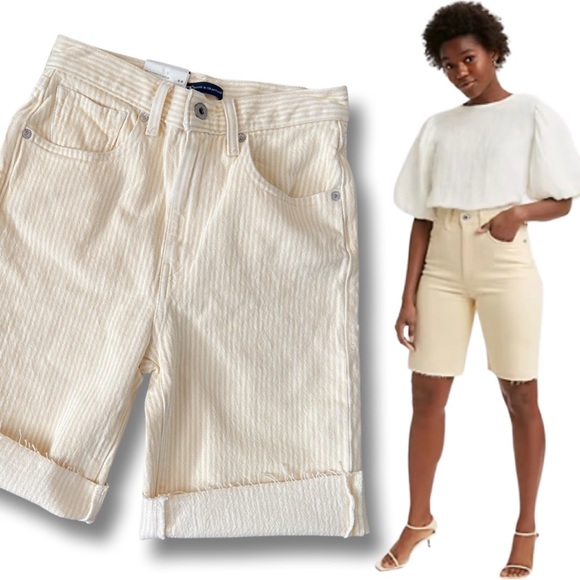 Levi's® Made & Crafted® COLUMN WOMEN'S SHORTS Soleil White Pinstripe - Picture 5 of 15
